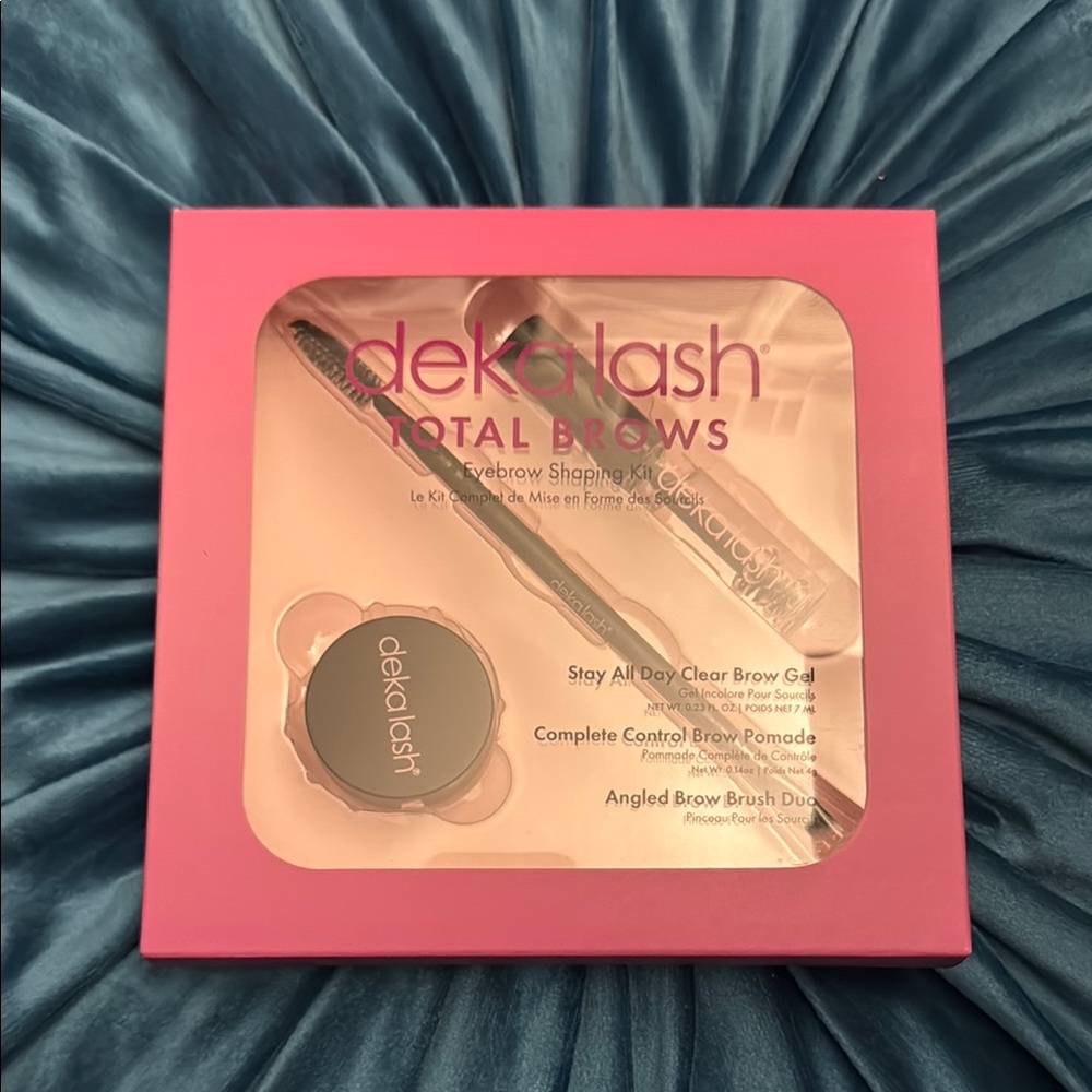 Total Brows Eyebrow Shaping Kit - Medium Brown